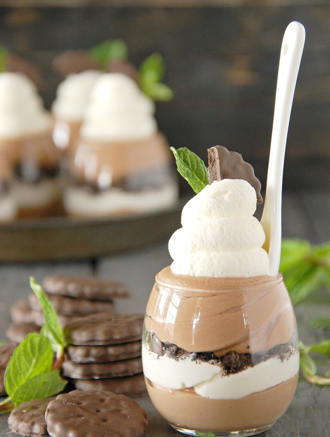 Mint Chocolate Mousse Cookies & Cream Parfaits