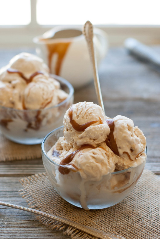 Salted Caramel Ice Cream | thekitchenmccabe.com