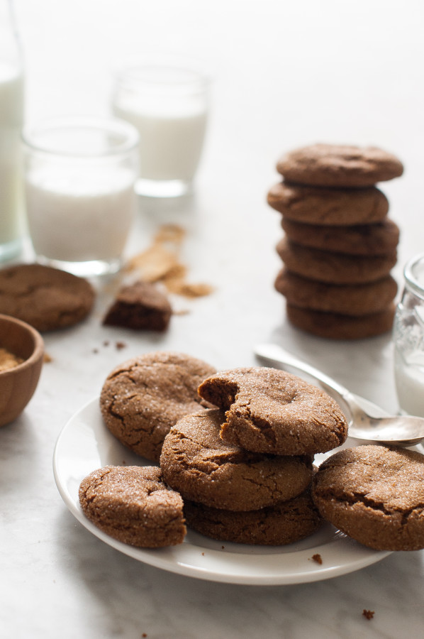 Chewy Molasses Cookies - gluten free, dairy free, no refined sugar, paleo friendly, clean eating
