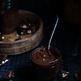 Chocolate Hazelnut Spread {gluten, dairy, refined sugar free}