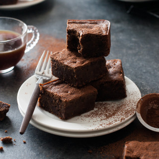 Dark Chocolate Espresso Cake Brownies {vegan friendly, refined sugar-free, dairy-free}
