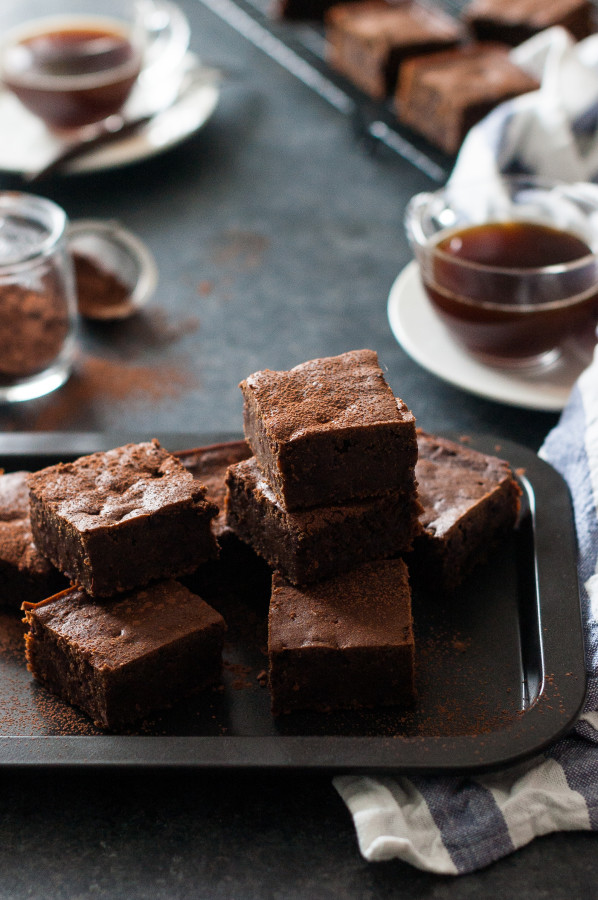 Dark Chocolate Espresso Cake Brownies  {vegan friendly, refined sugar-free, dairy-free}
