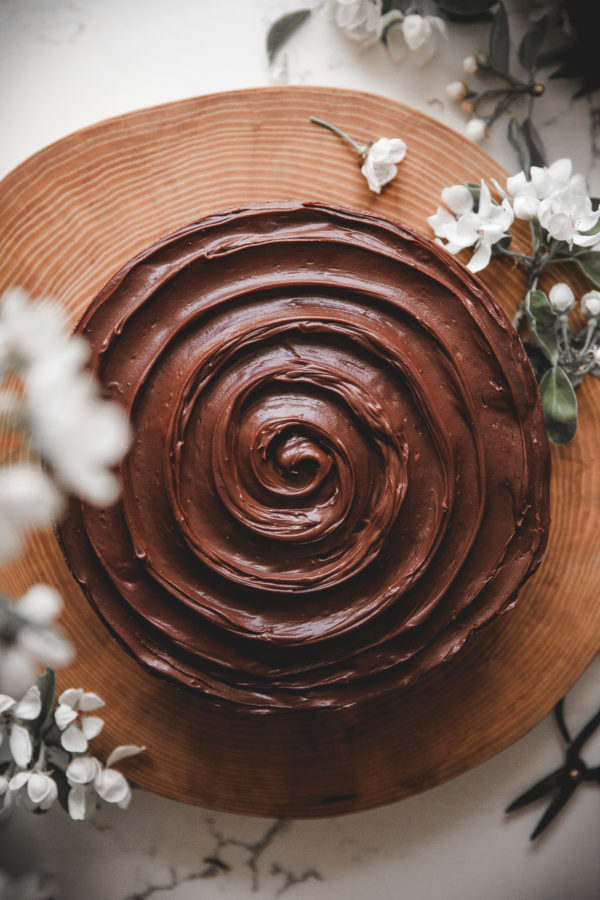 Simple Chocolate Cake + Chocolate Ganache